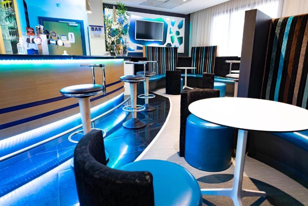 Eiffel Citea Access Dayroom Espace Paris Sans Nuitee Et Chambre Partagee Chatillon Nuitee -- Repos Journee Ou Espace Travail 8-19H Proche Tour Eiffel Ou Usage Bureau A L'Heure En Journee -- Nuitee Chatillon Avenue Parigi Esterno foto