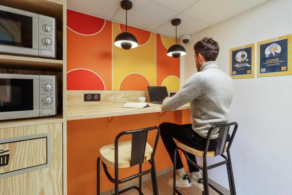 Eiffel Citea Access Dayroom Espace Paris Sans Nuitee Et Chambre Partagee Chatillon Nuitee -- Repos Journee Ou Espace Travail 8-19H Proche Tour Eiffel Ou Usage Bureau A L'Heure En Journee -- Nuitee Chatillon Avenue Parigi Esterno foto