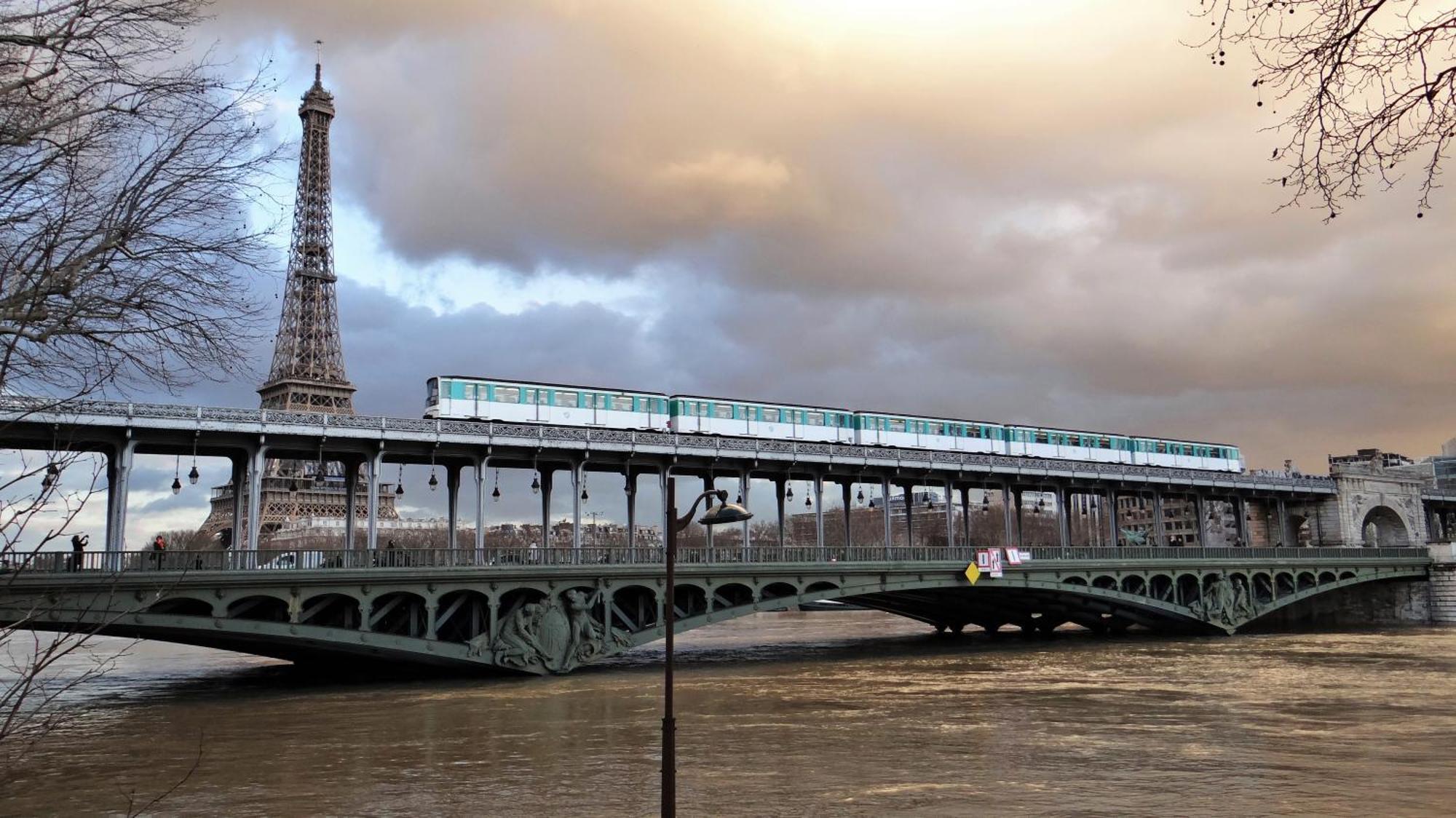 Eiffel Citea Access Dayroom Espace Paris Sans Nuitee Et Chambre Partagee Chatillon Nuitee -- Repos Journee Ou Espace Travail 8-19H Proche Tour Eiffel Ou Usage Bureau A L'Heure En Journee -- Nuitee Chatillon Avenue Parigi Esterno foto